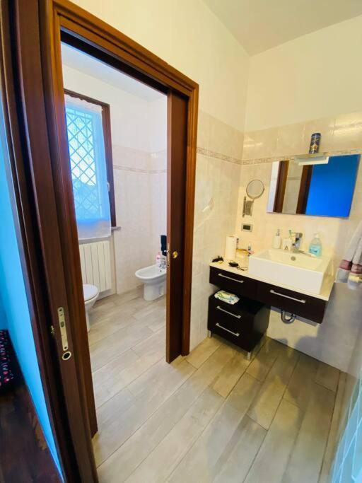 Intero Bilocale Con Terrazzo Vicino A Milano Apartment Mairano Exterior photo